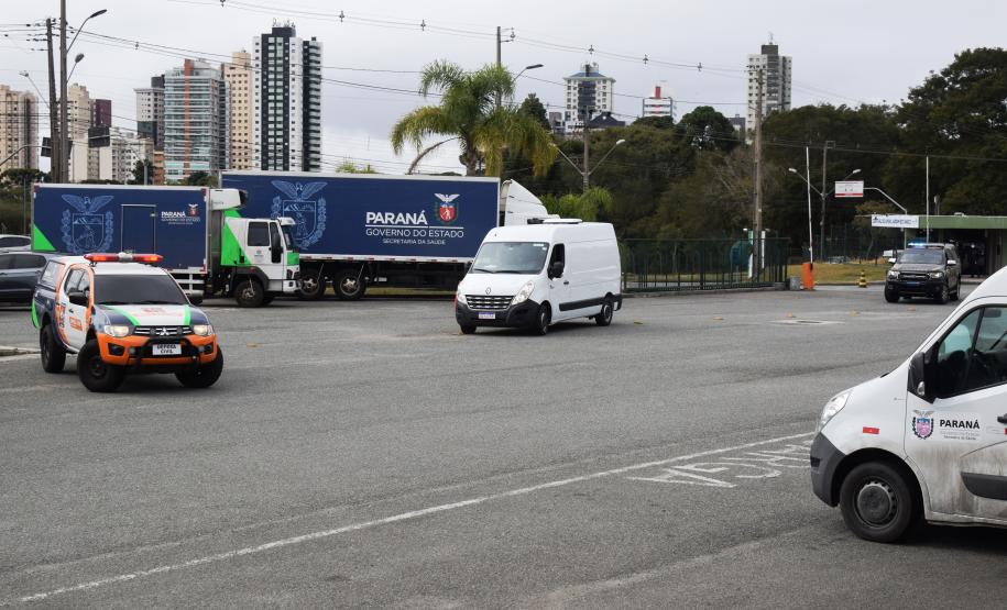 Paraná recebe novas doses e distribui mais 158,6 mil vacinas contra a Covid-19; confira o quantitativo por regional