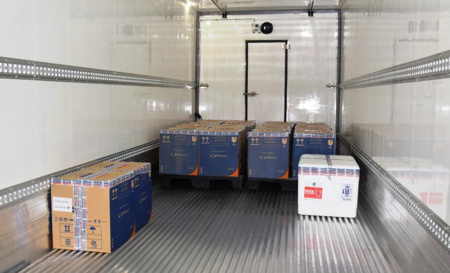 Mais 279,2 mil vacinas contra a Covid-19 chegam ao Paraná