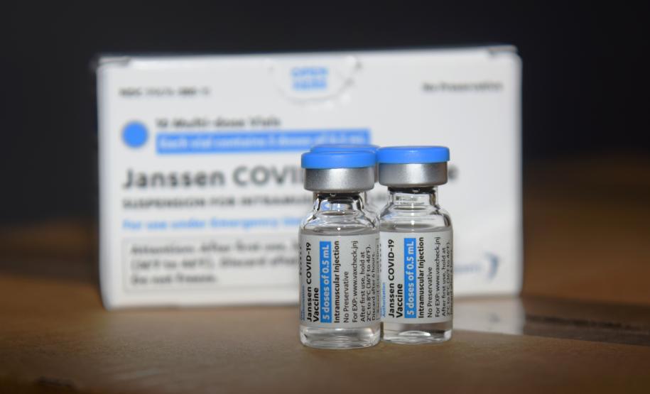 Mais 279,2 mil vacinas contra a Covid-19 chegam ao Paraná