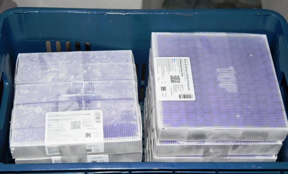 Mais 279,2 mil vacinas contra a Covid-19 chegam ao Paraná