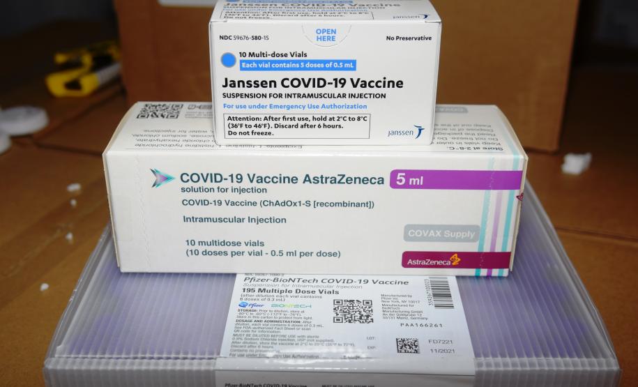 Mais 279,2 mil vacinas contra a Covid-19 chegam ao Paraná