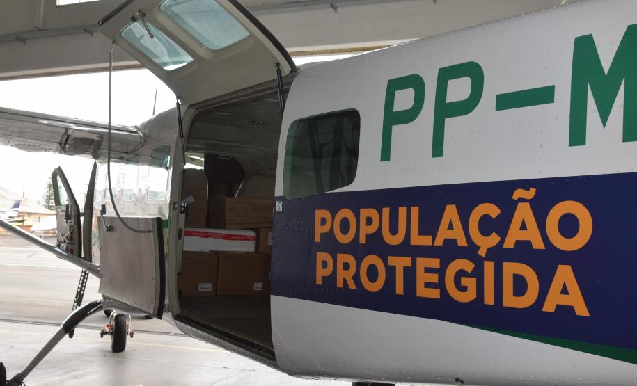 Saúde inicia distribuição de mais de 400 mil vacinas contra a Covid-19