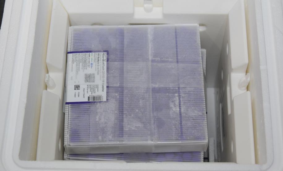 Paraná recebe novas doses e soma 209,1 mil vacinas contra a Covid-19 entregues nesta segunda