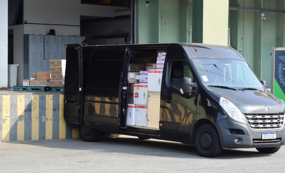 Governo inicia distribuição de mais 212 mil vacinas contra a Covid-19; veja a divisão