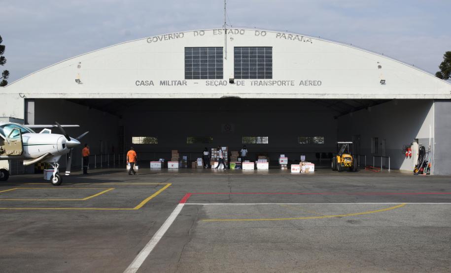 Governo inicia distribuição de mais 212 mil vacinas contra a Covid-19; veja a divisão