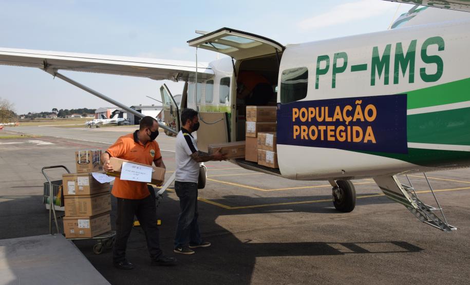 Governo inicia distribuição de mais 212 mil vacinas contra a Covid-19; veja a divisão