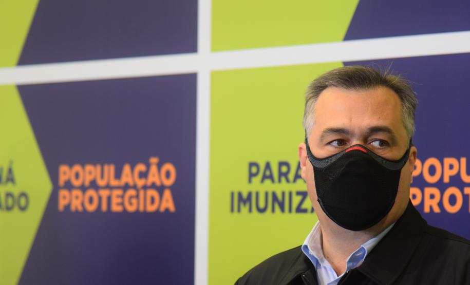 Paraná recebe mais 191,4 mil vacinas contra a Covid-19; distribuição começa no sábado