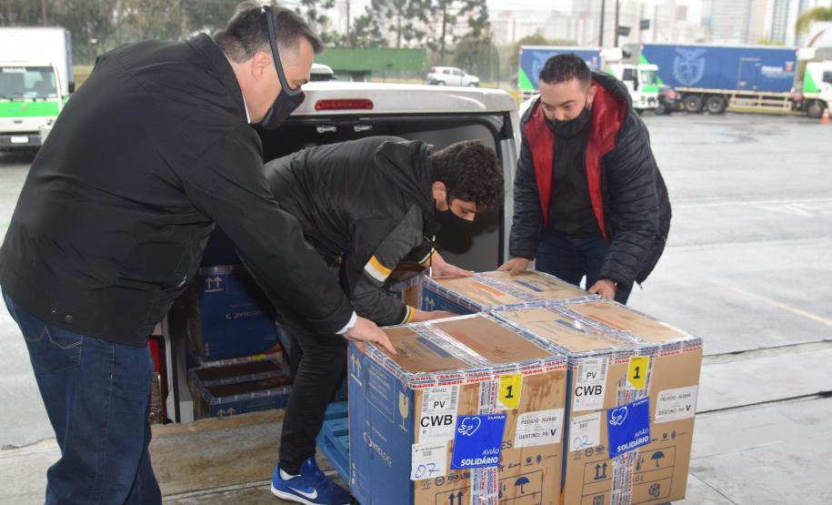 Paraná recebe mais 191,4 mil vacinas contra a Covid-19; distribuição começa no sábado