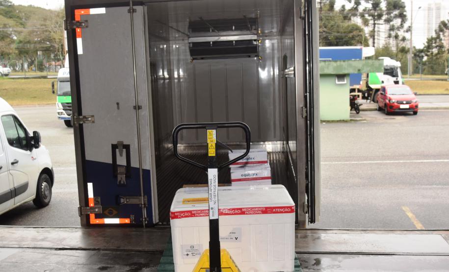 Estado inicia distribuição de 131,9 mil vacinas contra a Covid-19