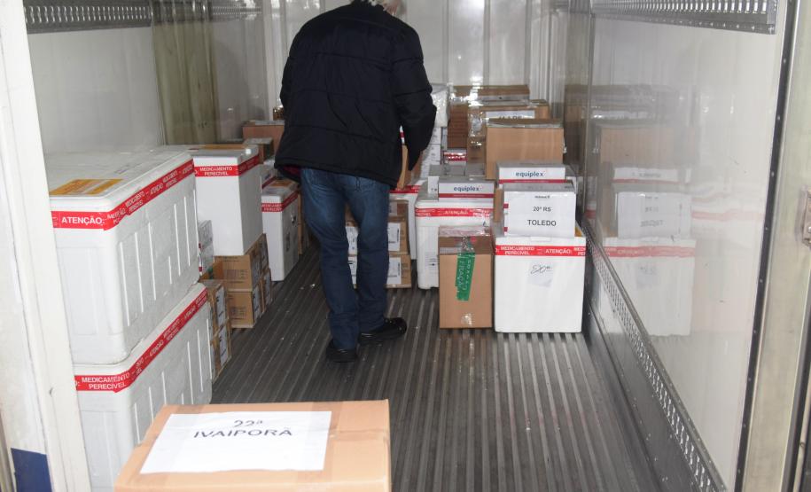 Estado inicia distribuição de 131,9 mil vacinas contra a Covid-19