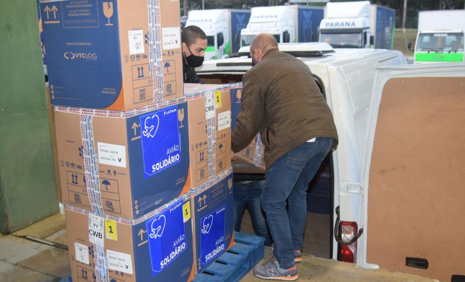 Mais 240,9 mil vacinas contra a Covid-19 chegam ao Paraná