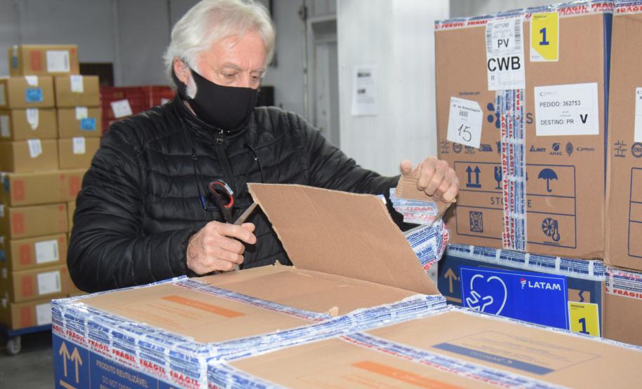 Mais 240,9 mil vacinas contra a Covid-19 chegam ao Paraná