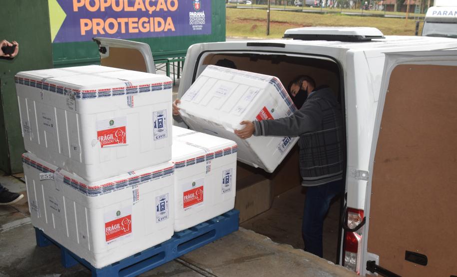 Mais 240,9 mil vacinas contra a Covid-19 chegam ao Paraná