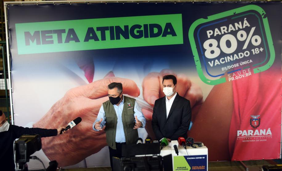 Paraná alcança 80,6% da população adulta vacinada com duas semanas de antecedência