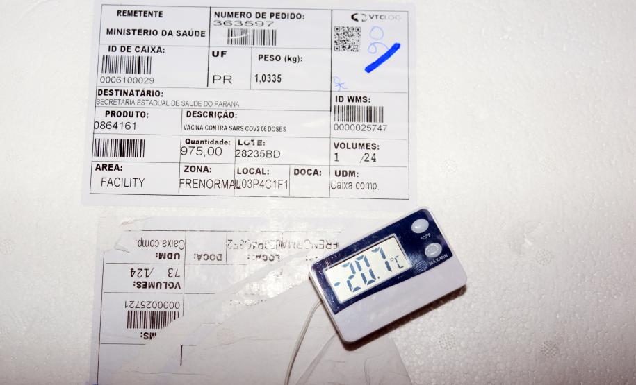 325.660 doses chegam ao Paraná e permitem avançar na imunização do público com mais de 18 anos