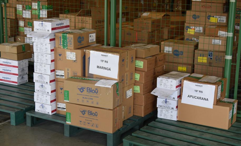 Estado distribui 445.388 vacinas contra a Covid-19 e 49.750 medicamentos para intubação; veja divisão