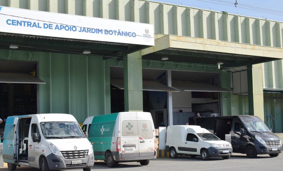 Paraná distribui nesta segunda-feira 223.268 doses de vacinas contra a Covid-19