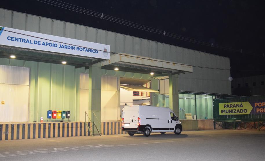 Estado recebe mais 232.250 vacinas contra a Covid-19; lote completa remessa de 435.290 doses