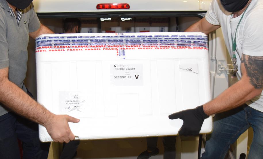 Estado recebe mais 232.250 vacinas contra a Covid-19; lote completa remessa de 435.290 doses