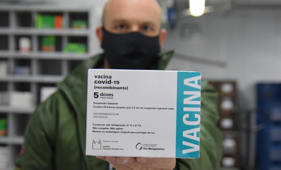 Estado recebe mais 232.250 vacinas contra a Covid-19; lote completa remessa de 435.290 doses