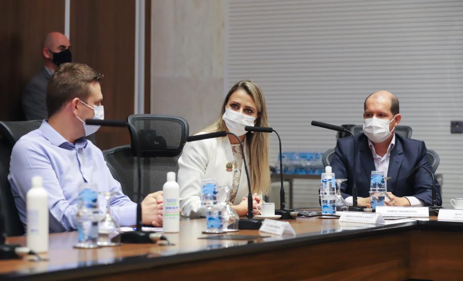 Toledo vai receber estudo da Pfizer para vacinar 100% da população a partir dos 12 anos