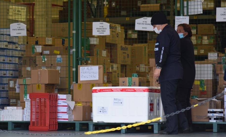 Mais de meio milhão de vacinas contra a Covid-19 serão distribuídas nesta sexta-feira