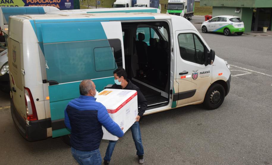 Mais de meio milhão de vacinas contra a Covid-19 serão distribuídas nesta sexta-feira