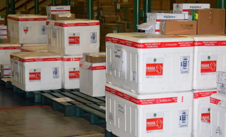 Saúde distribui mais 207,5 mil vacinas contra a Covid-19; lote é integralmente para segunda dose