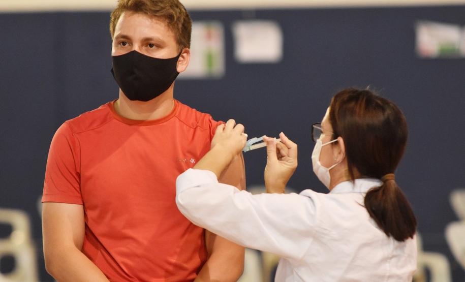 80% dos adolescentes de Toledo já receberam a primeira dose da vacina contra a Covid-19