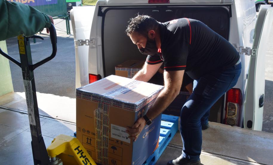 Mais 79,5 mil vacinas contra a Covid-19 chegam ao Paraná