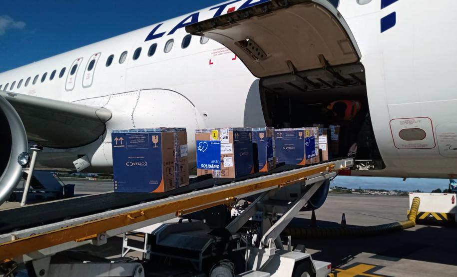 Mais 79,5 mil vacinas contra a Covid-19 chegam ao Paraná