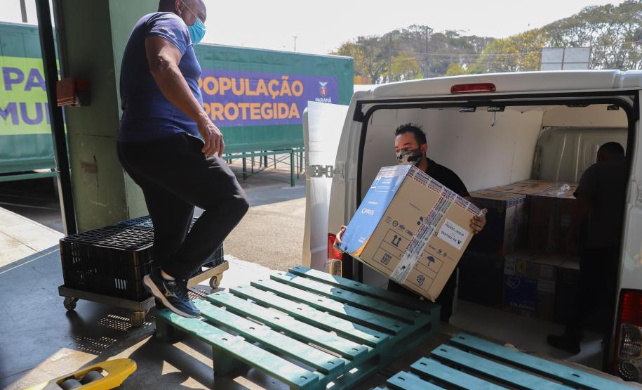 Mais 156 mil vacinas chegam ao Estado nesta quarta-feira (8)