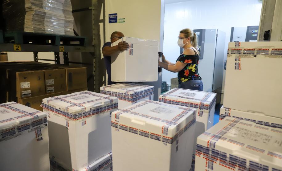 Mais 156 mil vacinas chegam ao Estado nesta quarta-feira (8)