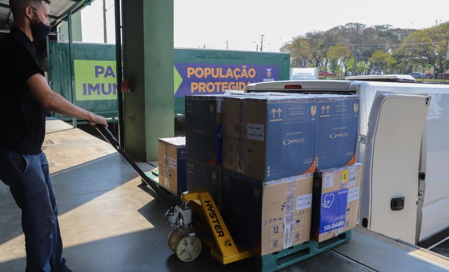 Mais 156 mil vacinas chegam ao Estado nesta quarta-feira (8)