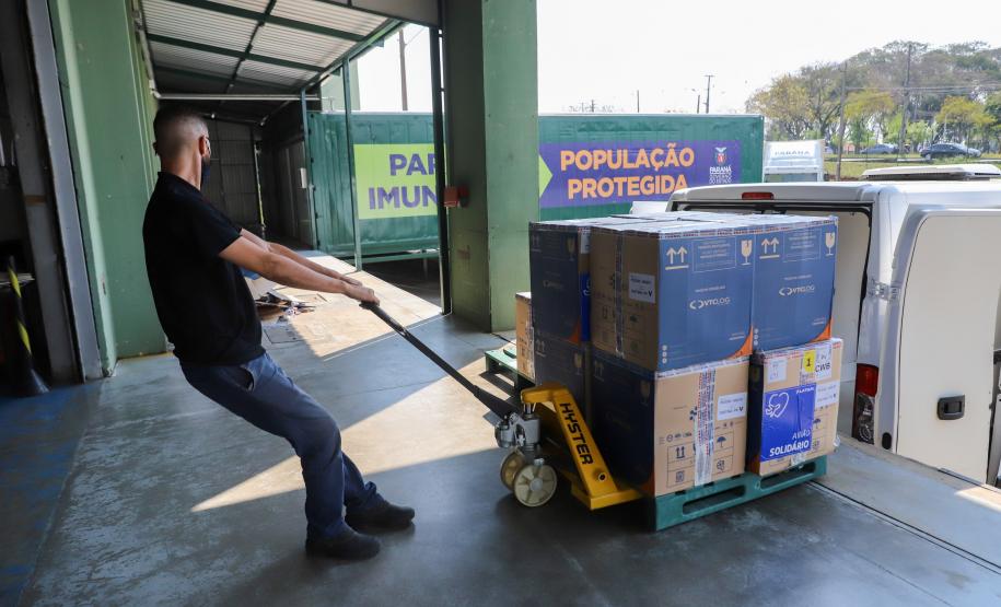 Mais 156 mil vacinas chegam ao Estado nesta quarta-feira (8)