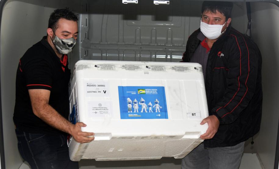 Paraná se prepara para iniciar vacinação de adolescentes e dose reforço contra a Covid-19