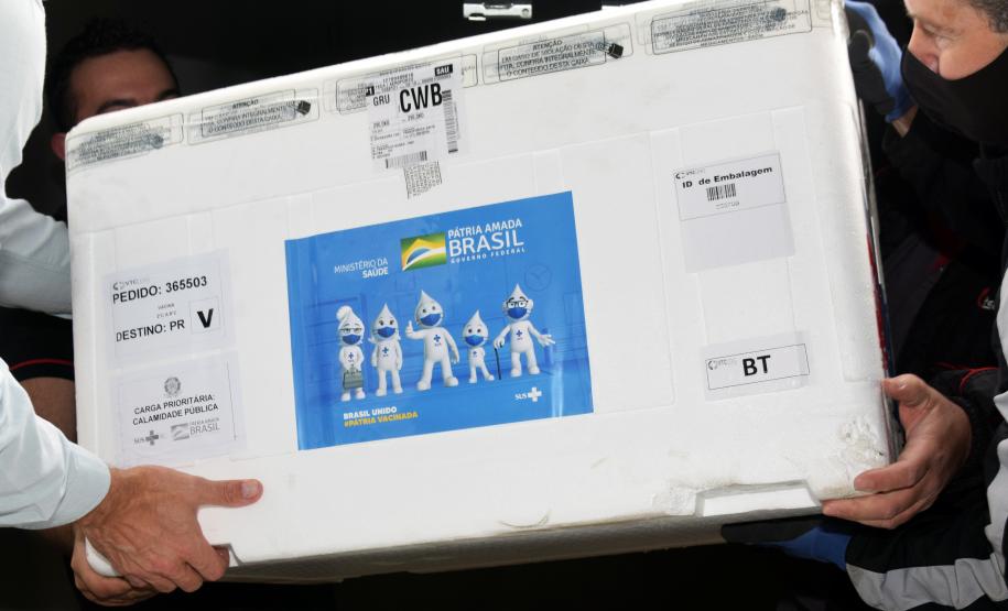 Paraná se prepara para iniciar vacinação de adolescentes e dose reforço contra a Covid-19