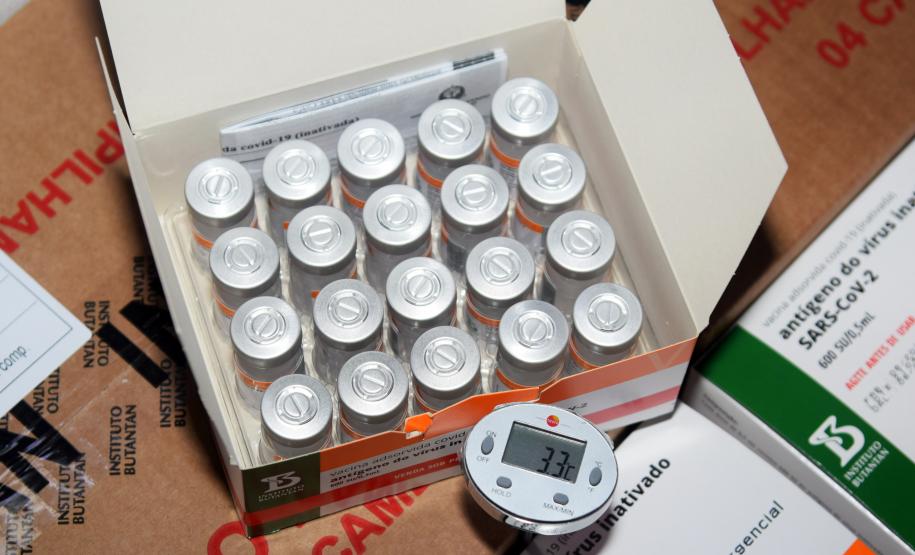 Paraná se prepara para iniciar vacinação de adolescentes e dose reforço contra a Covid-19