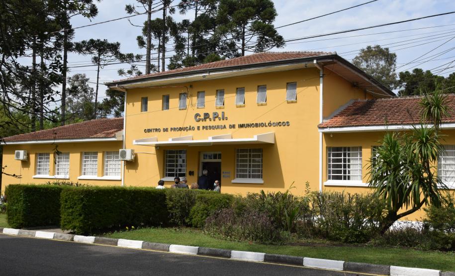 Saúde vai investir mais de R$ 2,3 milhões no Centro de Produção e Pesquisa de Imunobiológicos do Paraná