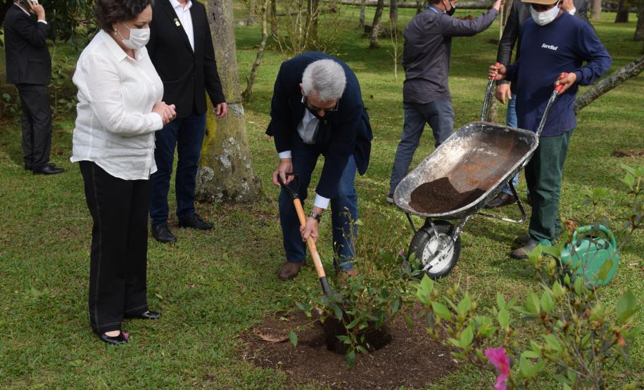 Saúde vai investir mais de R$ 2,3 milhões no Centro de Produção e Pesquisa de Imunobiológicos do Paraná