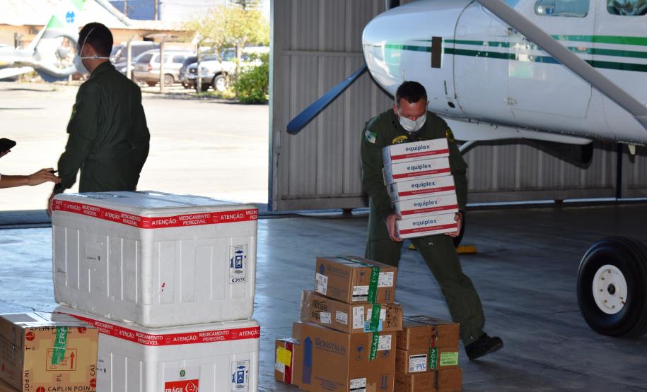 Saúde inicia distribuição de mais 376 mil vacinas contra a Covid-19 e medicamentos de intubação