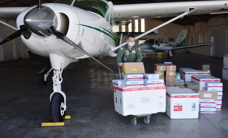 Saúde inicia distribuição de mais 376 mil vacinas contra a Covid-19 e medicamentos de intubação