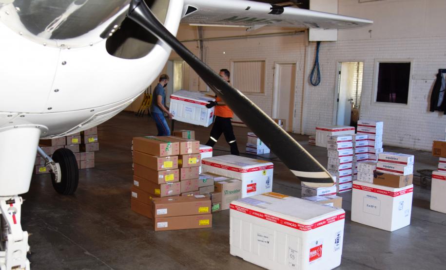 Saúde inicia distribuição de mais 376 mil vacinas contra a Covid-19 e medicamentos de intubação