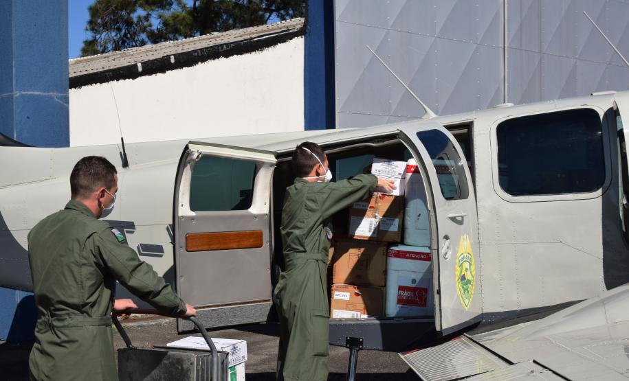 Saúde inicia distribuição de mais 376 mil vacinas contra a Covid-19 e medicamentos de intubação