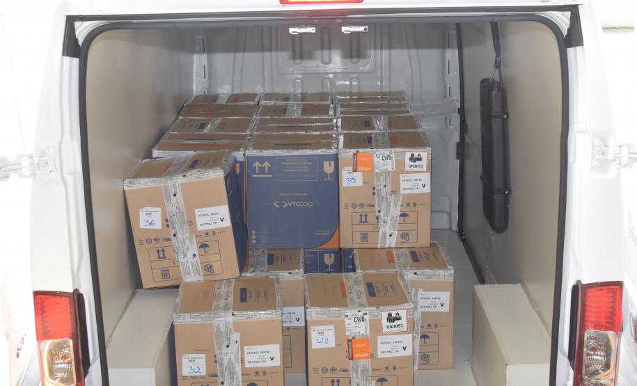 Paraná recebe mais 303 mil vacinas contra a Covid-19 para primeira dose