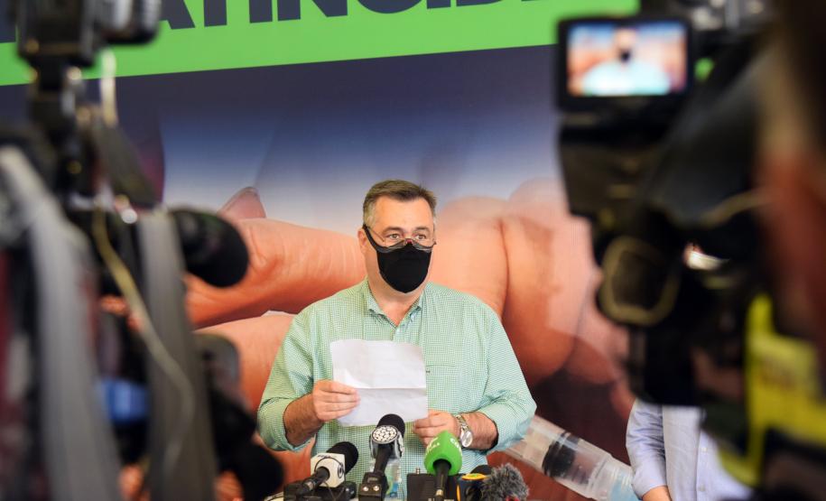 Paraná recebe mais 303 mil vacinas contra a Covid-19 para primeira dose