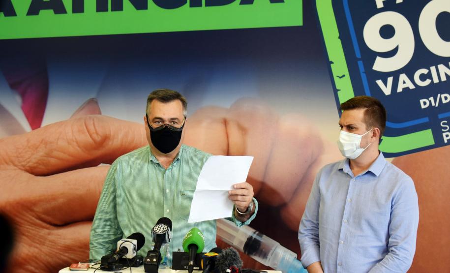 Paraná recebe mais 303 mil vacinas contra a Covid-19 para primeira dose