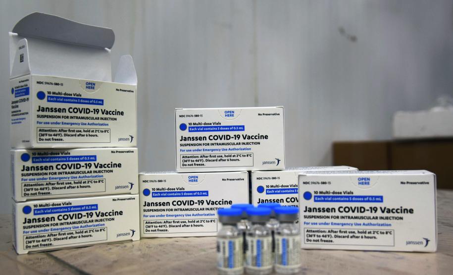 8 milhões de paranaenses iniciaram a imunização contra a Covid-19; mais de 91,8% da população adulta