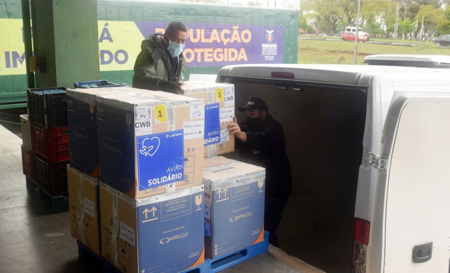 Paraná recebe mais 63 mil vacinas contra a Covid-19