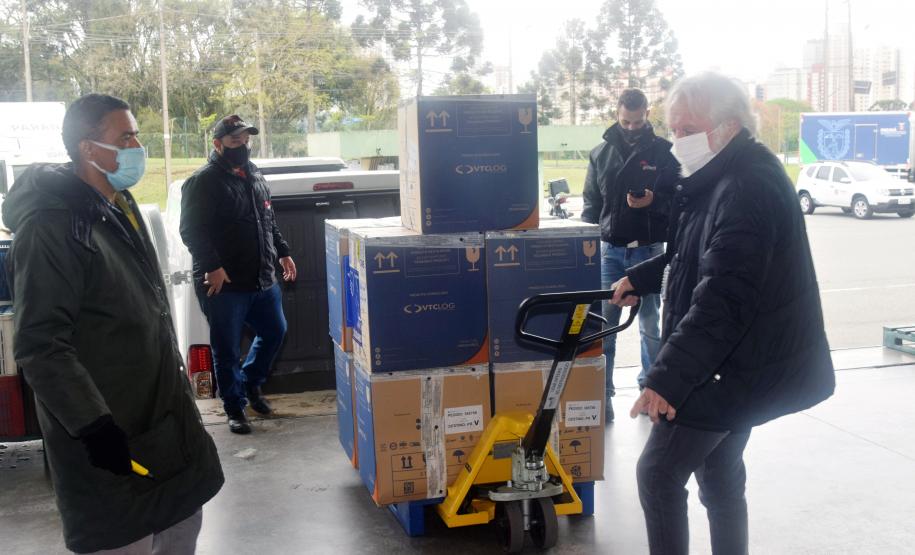 Paraná recebe mais 63 mil vacinas contra a Covid-19